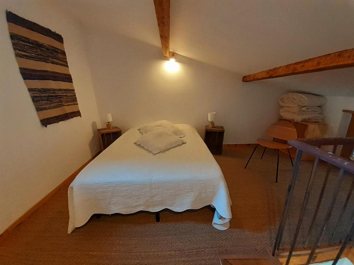 Gite Des Tineries Villa Lagrasse Eksteriør billede